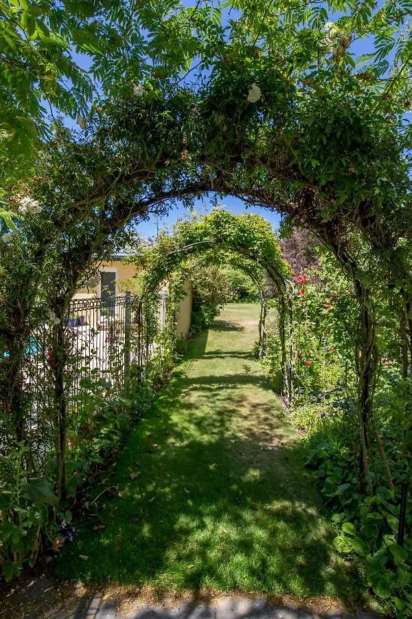 Farm stay Clearwater Olive Estate Villa Christchurch