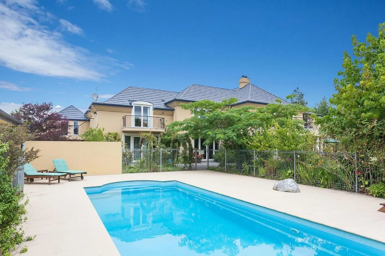 Clearwater Olive Estate Villa Christchurch 0*,