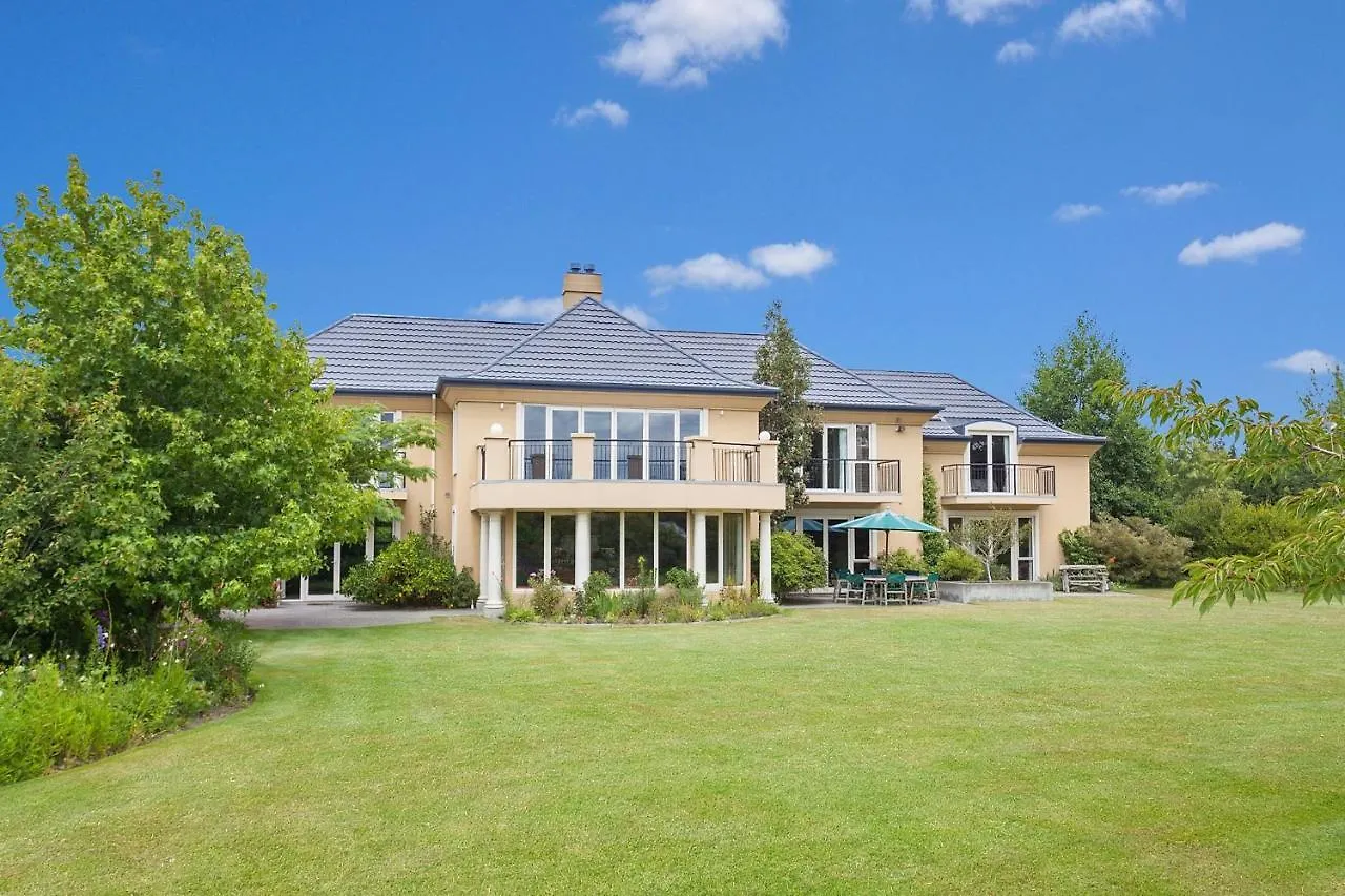Farm stay Clearwater Olive Estate Villa Christchurch