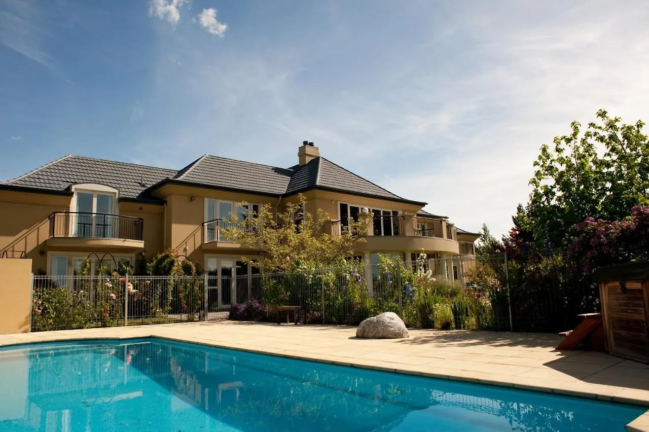 Clearwater Olive Estate Villa Christchurch 0*,